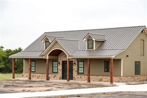 Ranch houses with metal roofs - Apr 25, 2014 - Explore DS Linworth's board "Roofs" on Pinterest. See more ideas about metal roof, house exterior, brick ranch.
